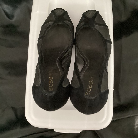 Women’s heels size 8, black - Picture 3 of 5